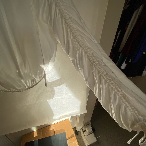 Free People // White ‘Soft & Flowy’ Tie Up Blouse - Picture 6 of 7